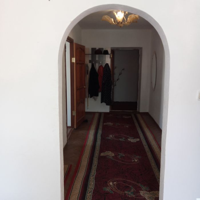 Продам срочно большой коттедж