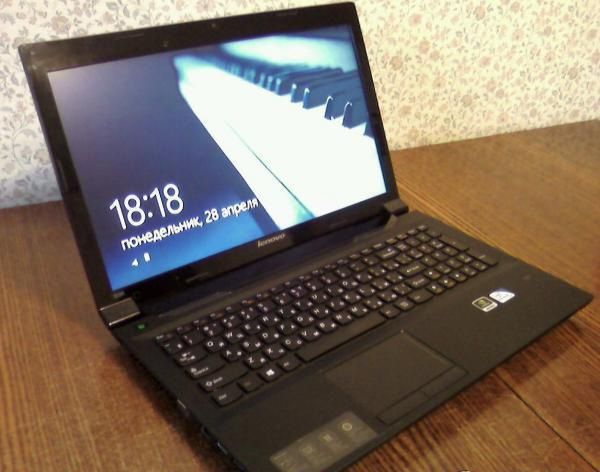 Продам ноутбук в отличном состояние