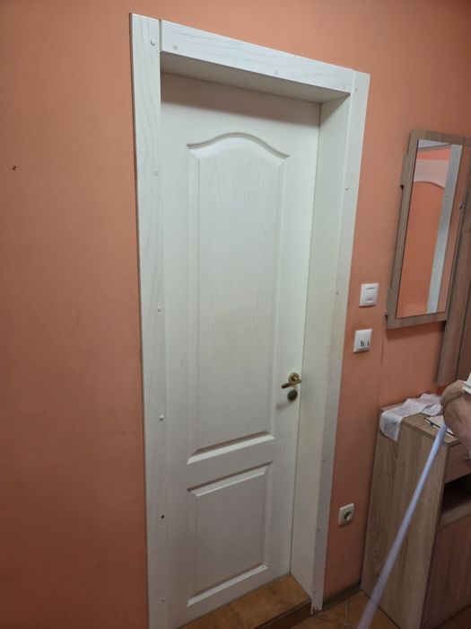 Интериорни врати