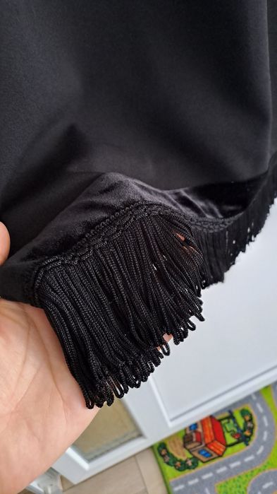 Rochie dreapta, mar 44, eleganta cu franjuri