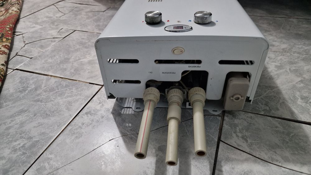 Аристон газовый настенный