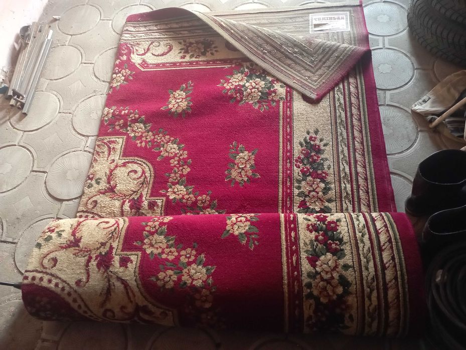 Продам ковёр большой!