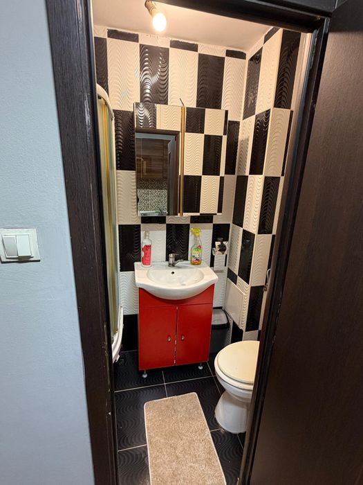 Proprietar vând  garsonera