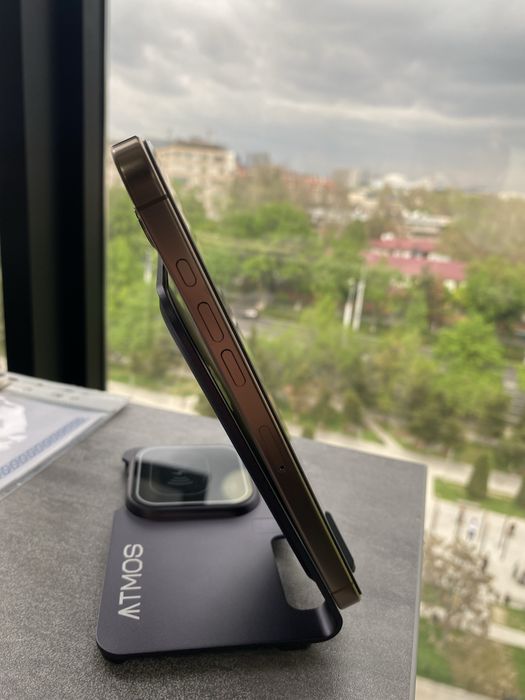 Iphone 16 pro max Desert titanium