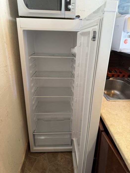 Хладилник Crown 255 л