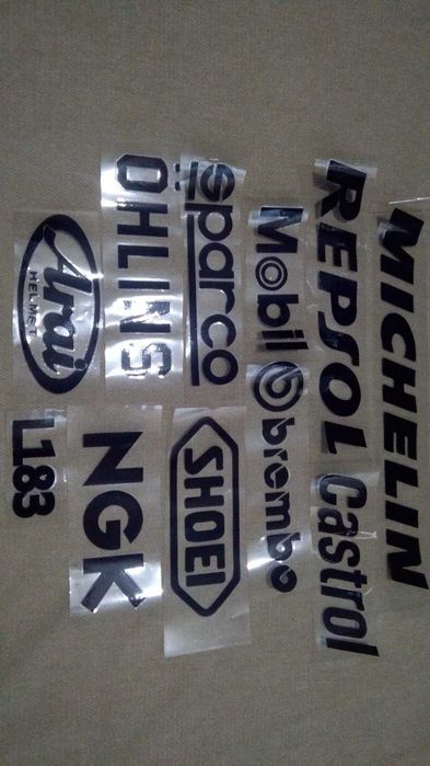 Тунинг стикер лепенка