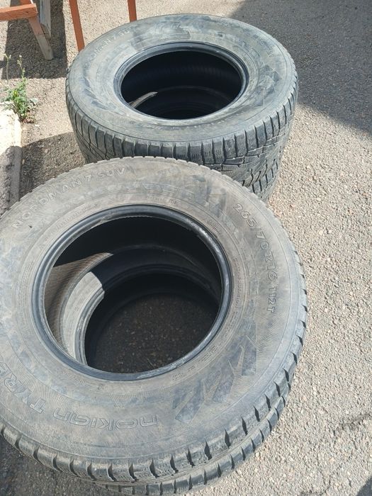 Автошины в количестве 4 шт.