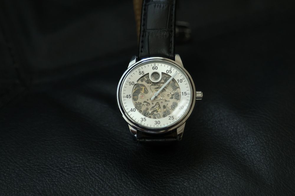 Автоматичен часовник AKRIBOS XXIV