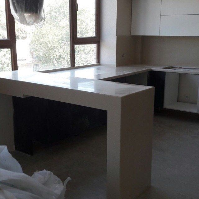 Столешница из кварца акрила