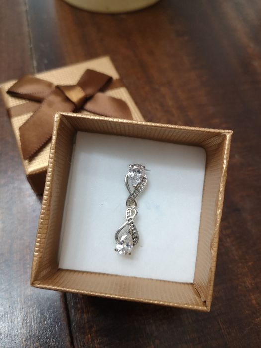 Комплект гривна с колие два чифта с обеци още една гривна и две висулк