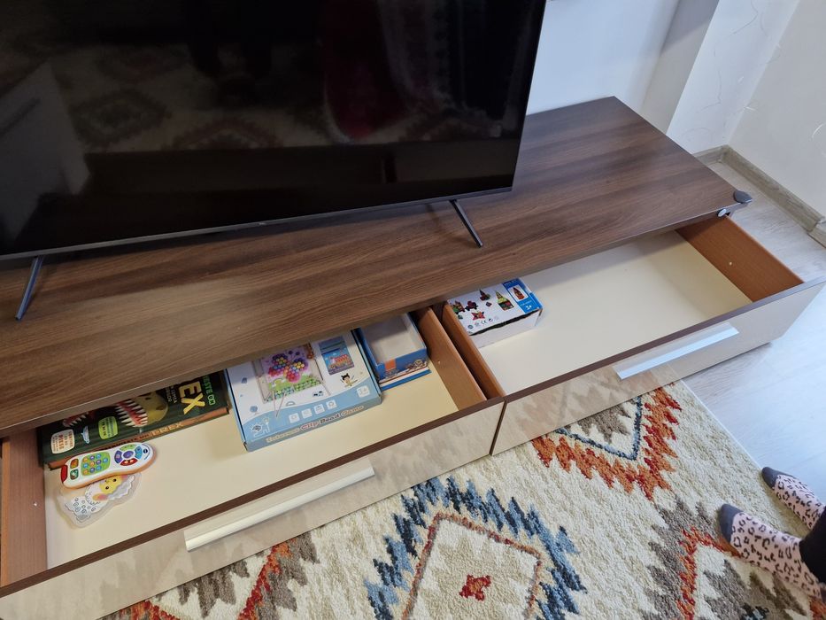 Vând Mobila de  sufragerie. Preț negociabil