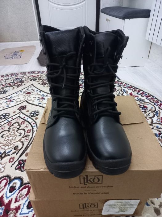 Продаётся берцы летние.