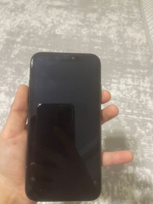 Айфон 11 гарантия нет.