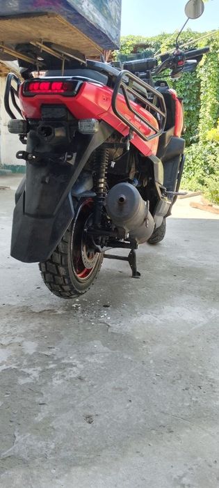 Tank sukuter sotiladi
