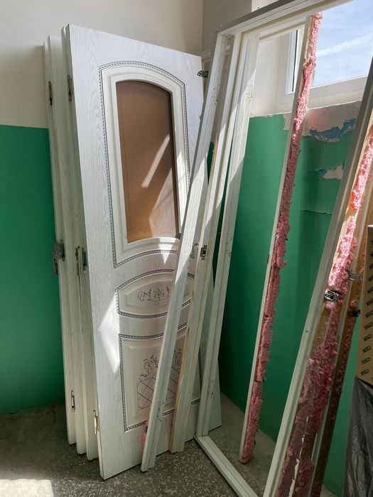 Продам двери в нормальном состояние