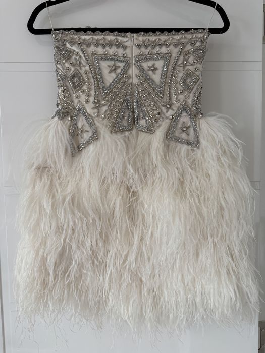 Абитуриентска рокля