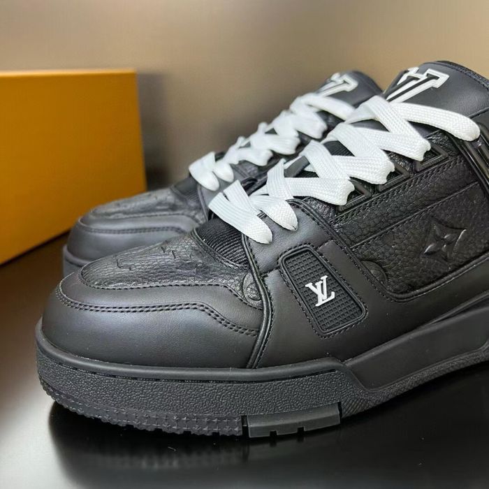 Louis Vuitton ( LV ) Trainer -Calitate PREMIUM - Marimi de la 36 la 45
