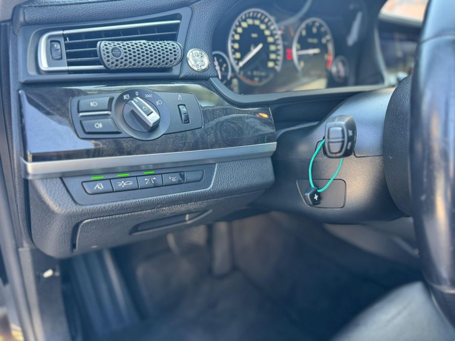 BMW F01 730D 245Cp