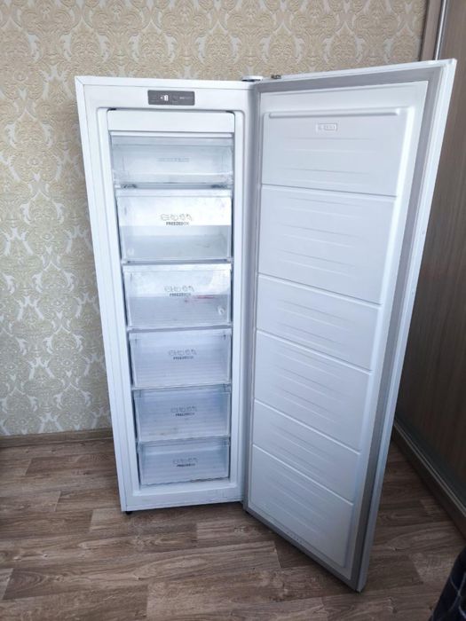 Продам морозильный шкаф Gorenje