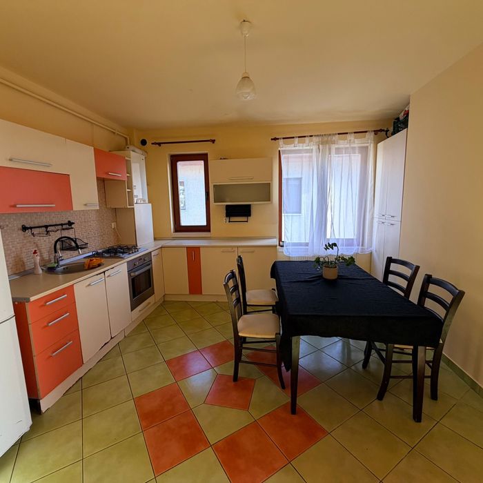 Chirie apartament baciu