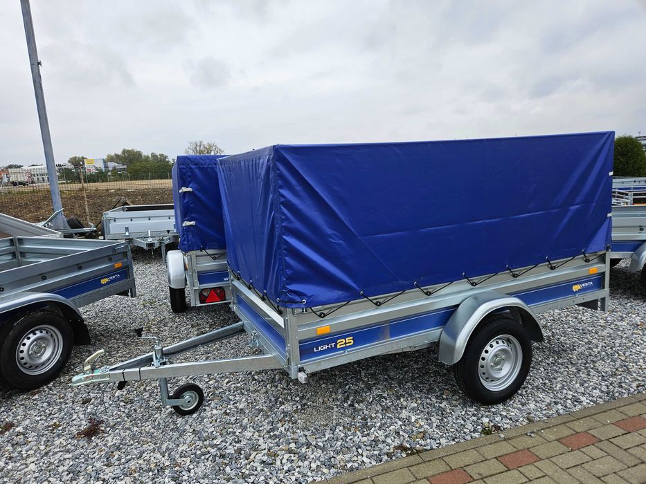 Remorca , remorci   750 kg cu prelata