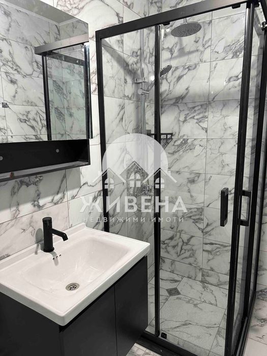 Дава се под наем Тристаен апартамент в Варна, Бриз - 125 кв.м за 1196.97 € - Снимка #8