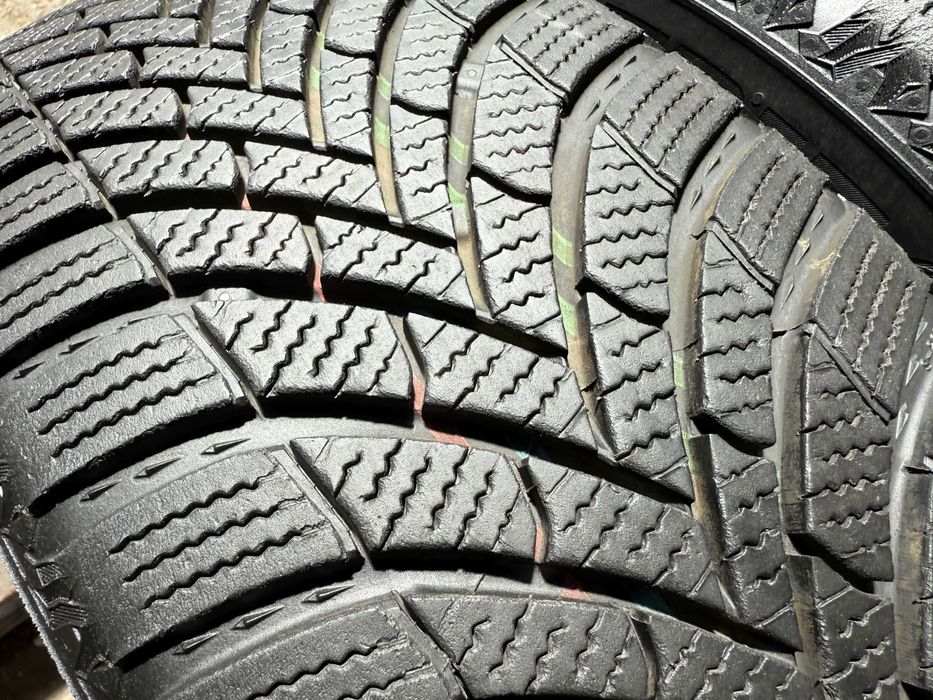 2x Anvelope Iarna 195/55 R16 - Semperit Speed Grip 5