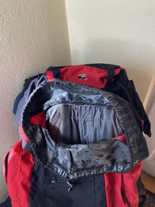 Vând rucsac 78l trekking/speo…(Rezervat)