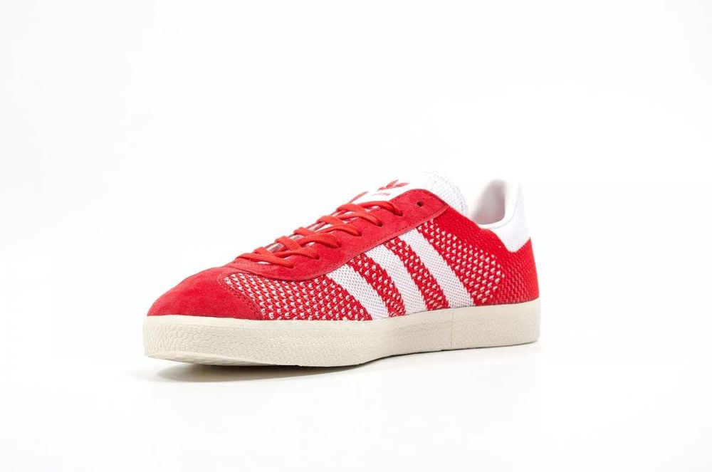 Adidasi Adidas Gazelle Primeknit marimea 41 1/3