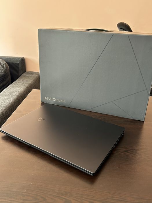 Лаптоп Asus Zenbook OLED