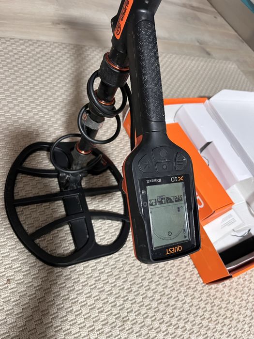 Vand cazma Richmann si donez detector de metale Quest x10 idmaxx