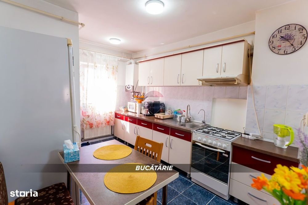 Apartament cu 3 camere de vanzare in zona Ultracentrala