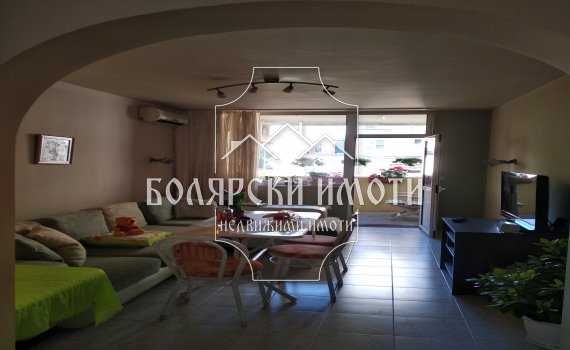 Продава се Тристаен апартамент в Велико Търново, Център - 170 кв.м за 900 €/кв.м - Снимка #1