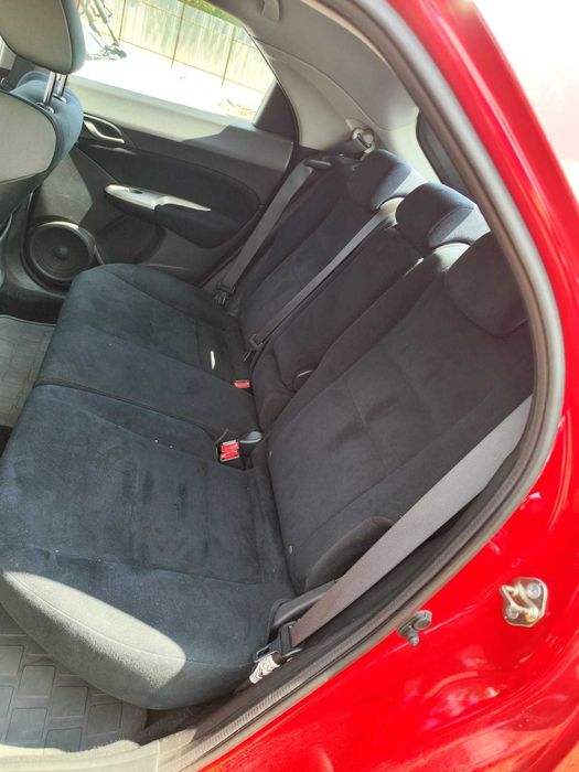Honda Civic 8th 1.4i 83кс на части / Хонда Сивик