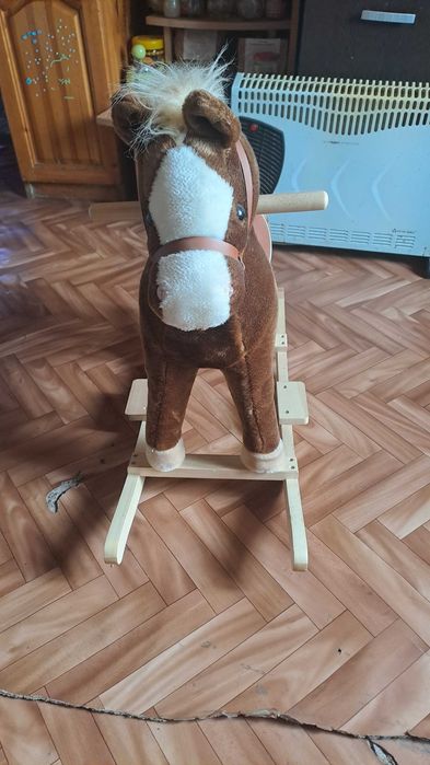 Детско конче люлка