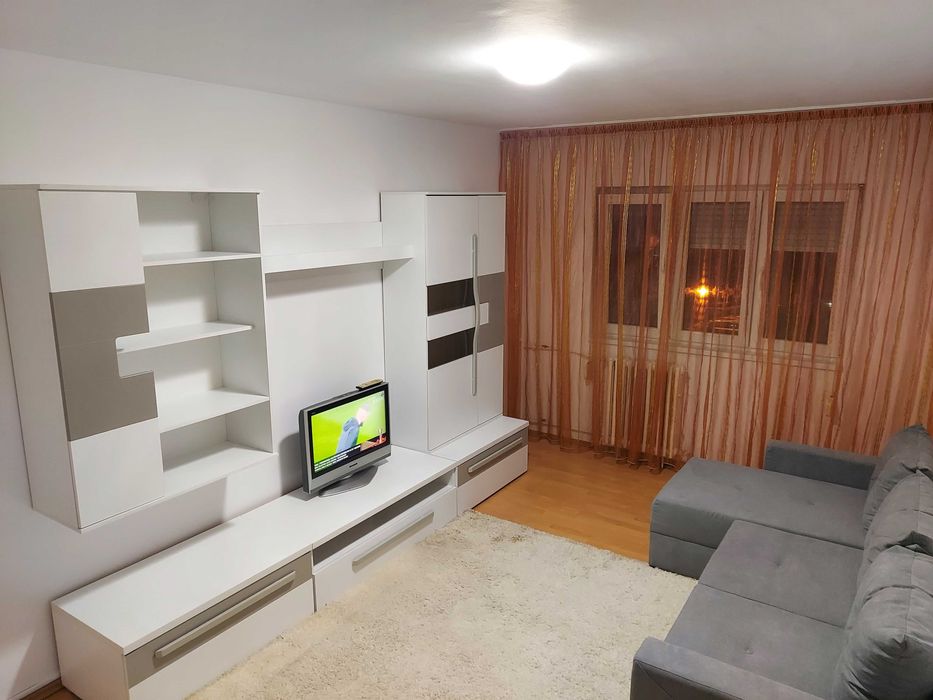 Inchiriez apartament 2 camere zona Lotus Center Nufarul