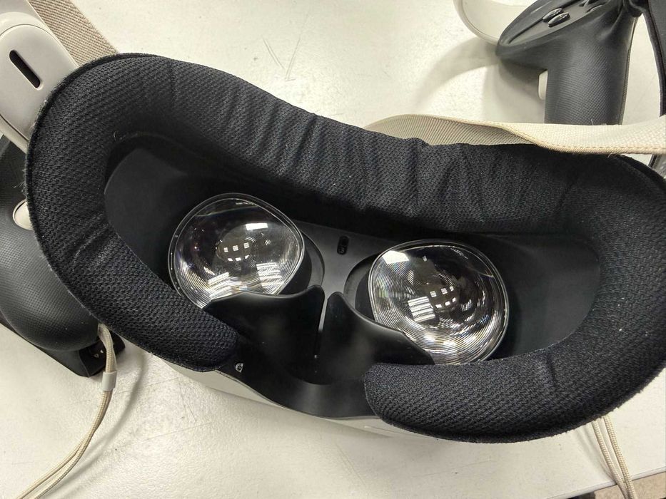 VR очила Oculus Meta Quest 2
