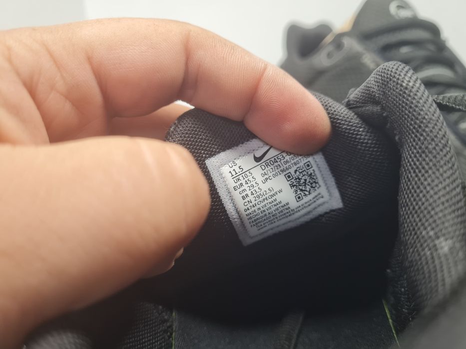 Маратонки Nike Air Max Pulse

Чисто нови с кутия.

Размер 45.5 стелка 29.5 см.

Цена 85 евро.