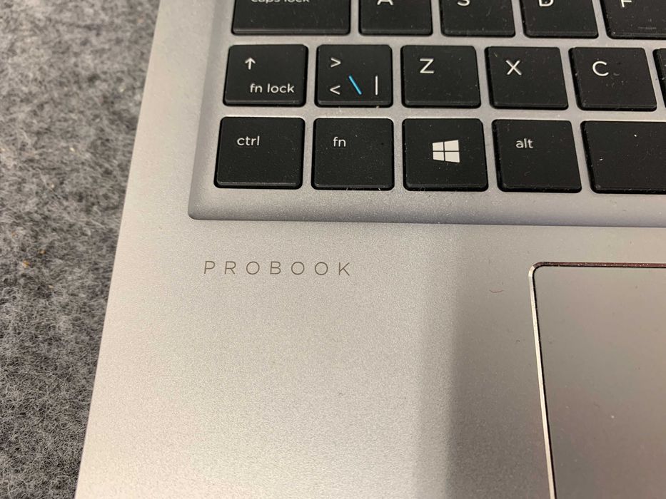 HP ProBook i5 gen8, 12Gb ram, SSD 256GB, Carcasa Aluminiu, ecran 16inch ips,baterie 3ore