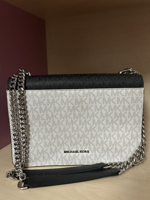 Geanta Michael Kors originala, purtata.