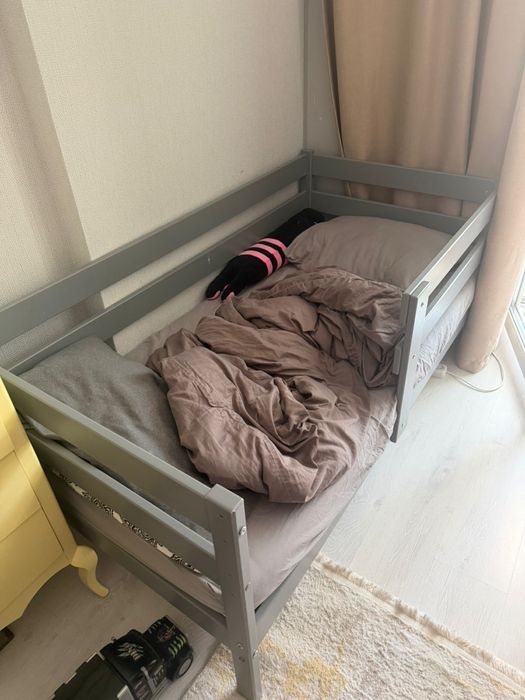 Продам кроватку