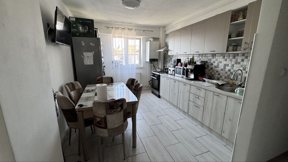 Apartament 4 camere Bd.Gen.Grigore Balan