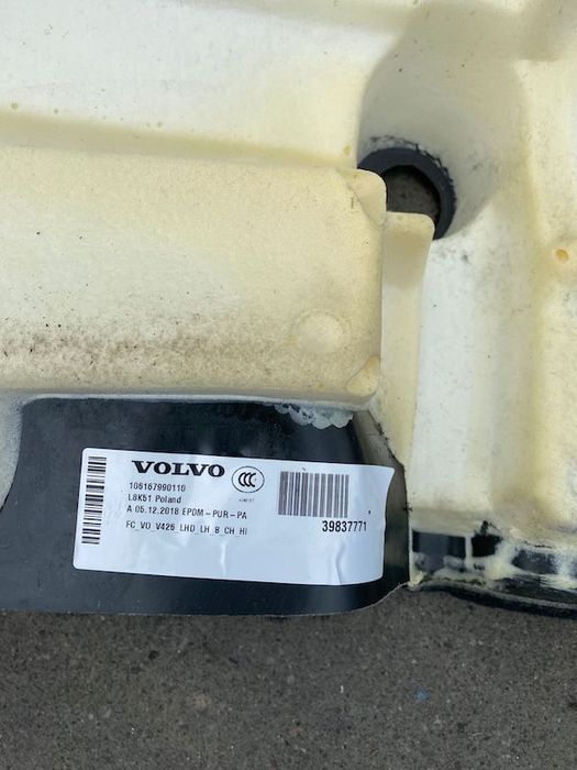 Mocheta sofer VOLVO XC60 2018+ 39837771