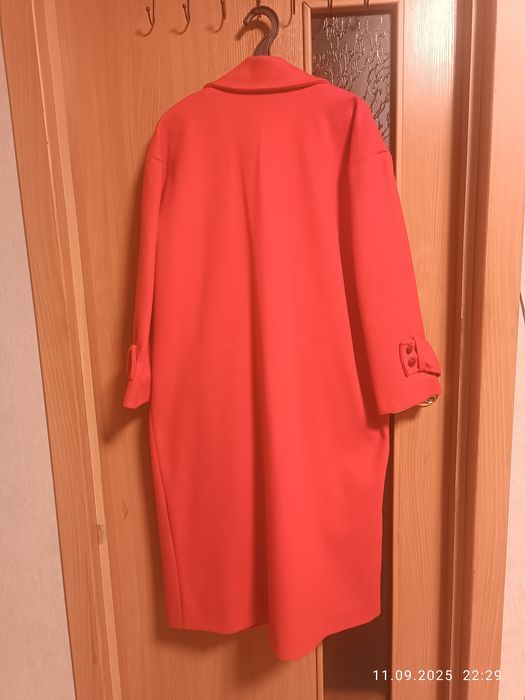 Продам пальто, в очень хорошем состоянии.