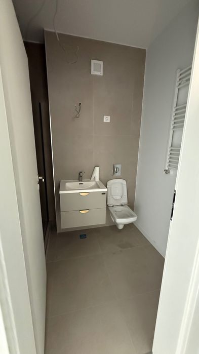 Apartament 2 camere Mrs Gradinile de inchiriat Parter 3 locuri parcare birouri / firma / societate