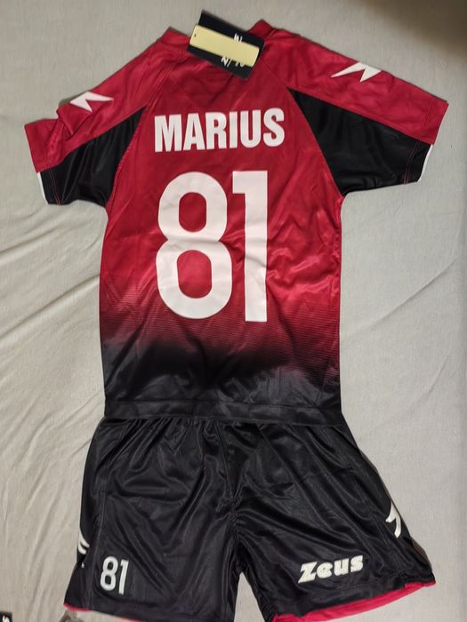 Echipamente fotbal AC Milan personalizat:Elias, Marius, Fabia