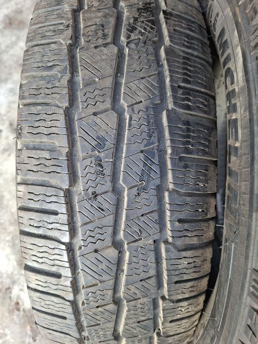 Продам шины. 215/60/17С  мишелин