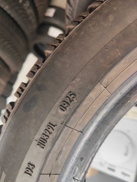 2бр.зимни гуми 225/50/17 Pirelli