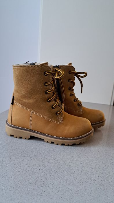 Ghete STUPS cu blana 25