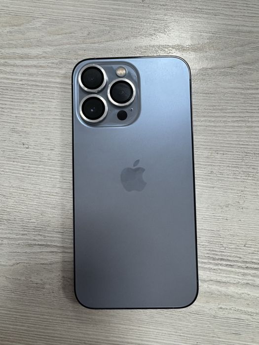 Iphone 13 pro blue .                    14 15 16